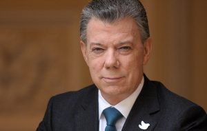 Juan Manuel  Santos