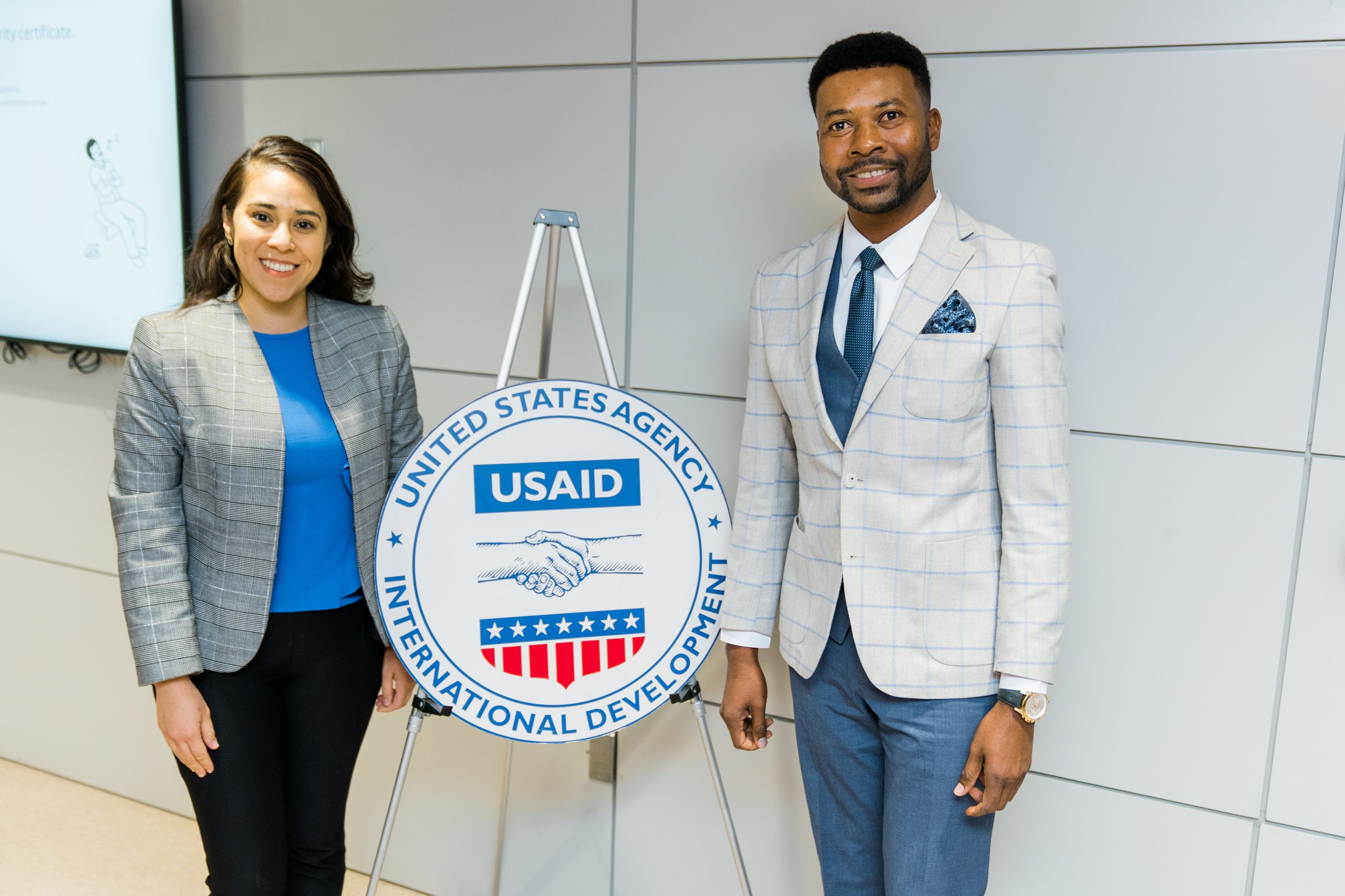 Master of global affairs students Lamarre Présuma (Haiti) and Angelina Soriano (Mexico) presented their research on fighting poverty in Haiti to peace development experts at USIP and USAID.